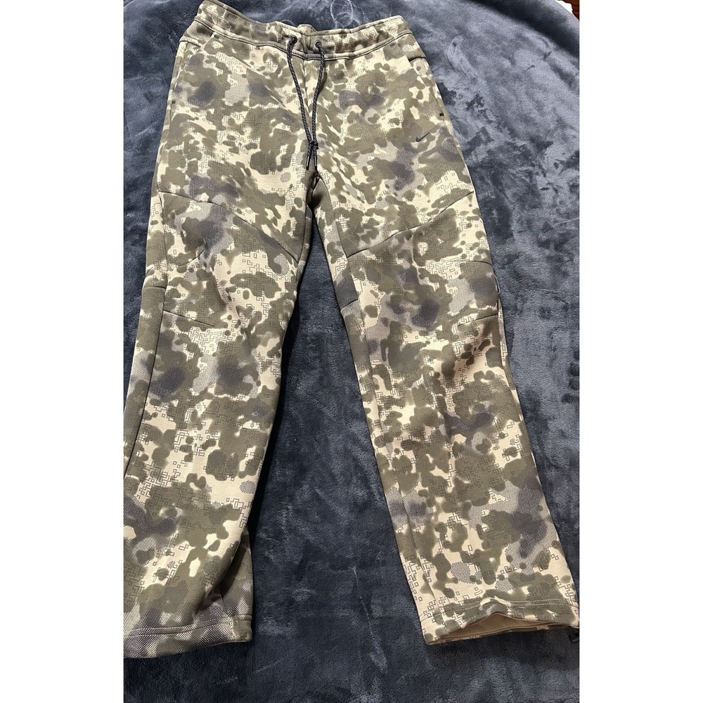 Nike Tech Fleece Green Camo Sweatpants II1324-276 Men's Size M (F6)